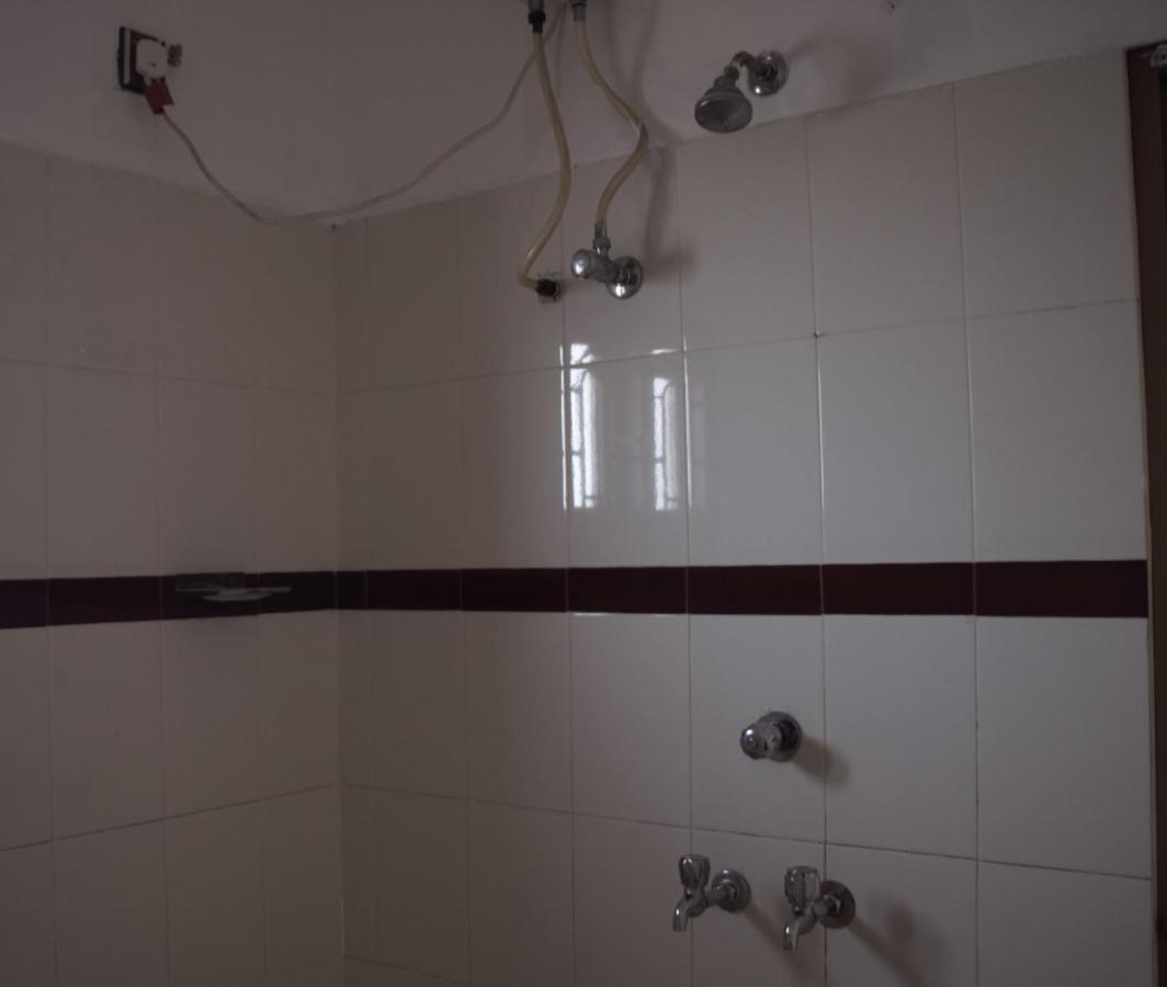 โฮเต็ล อีสต์ โคสต์ Hotel Thiruvananthapuram ภายนอก รูปภาพ