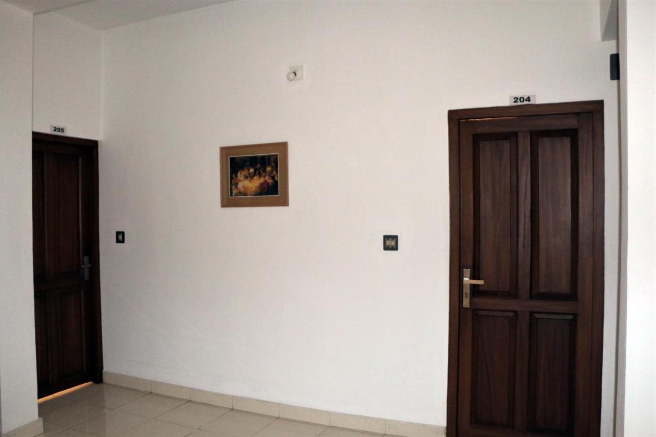 โฮเต็ล อีสต์ โคสต์ Hotel Thiruvananthapuram ภายนอก รูปภาพ