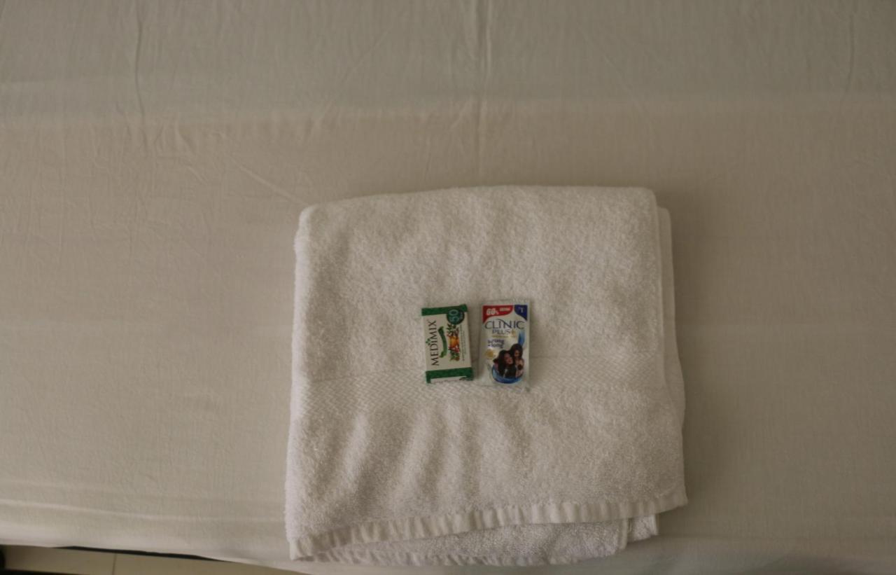 โฮเต็ล อีสต์ โคสต์ Hotel Thiruvananthapuram ภายนอก รูปภาพ