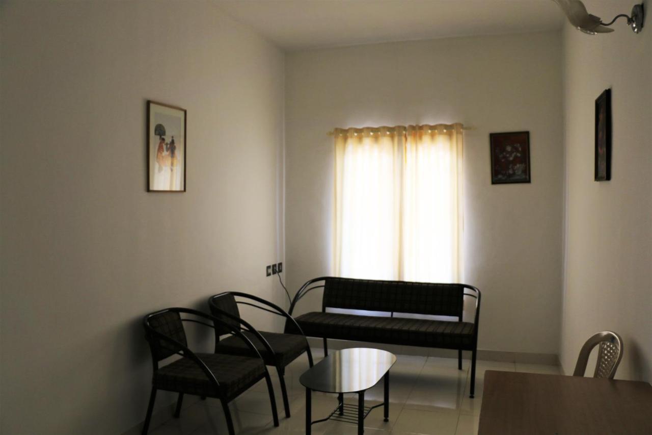 โฮเต็ล อีสต์ โคสต์ Hotel Thiruvananthapuram ภายนอก รูปภาพ
