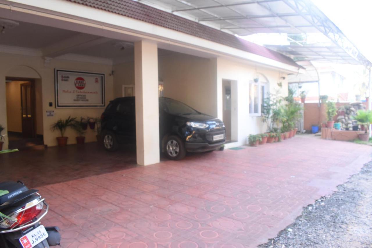 โฮเต็ล อีสต์ โคสต์ Hotel Thiruvananthapuram ภายนอก รูปภาพ